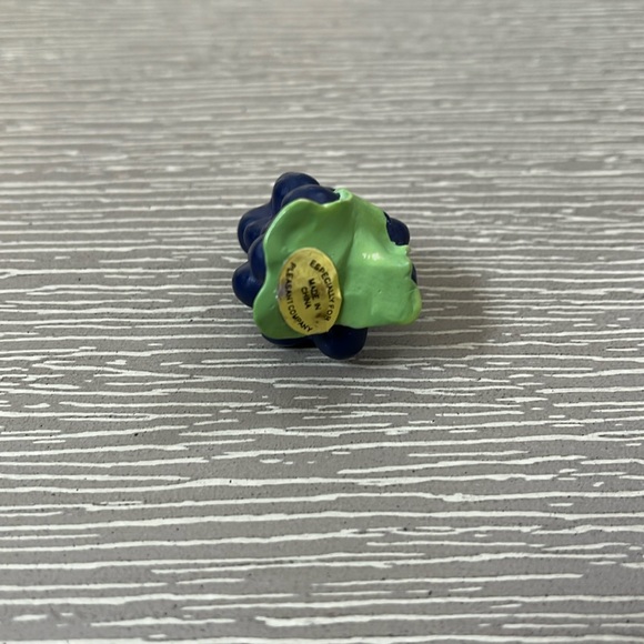 American Girl Addy’s Lunch Grapes - Picture 2 of 4